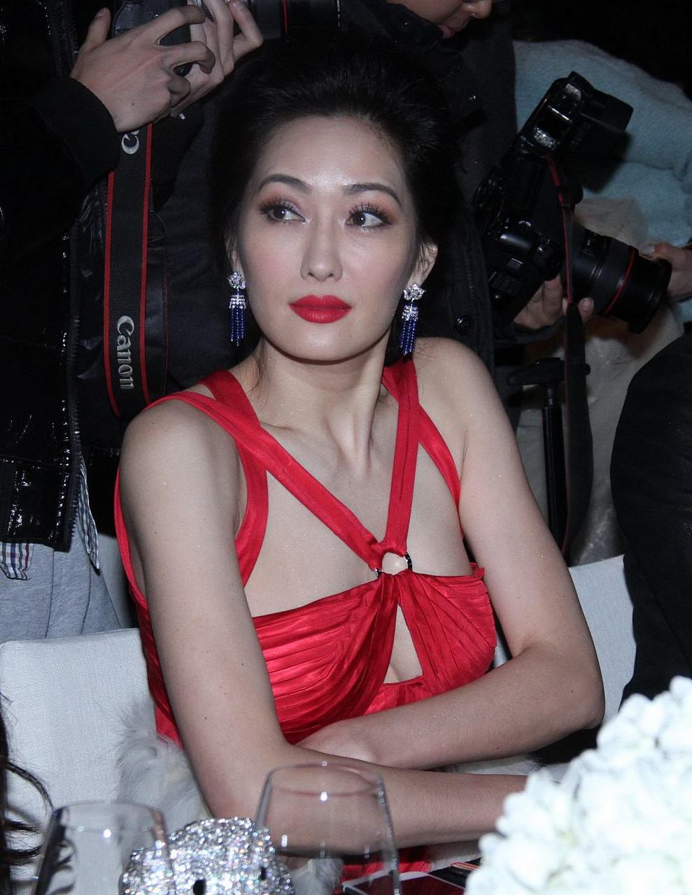 2008年,孟广美发现男友突然消失,她打开保险箱,里面的现金全部没有了