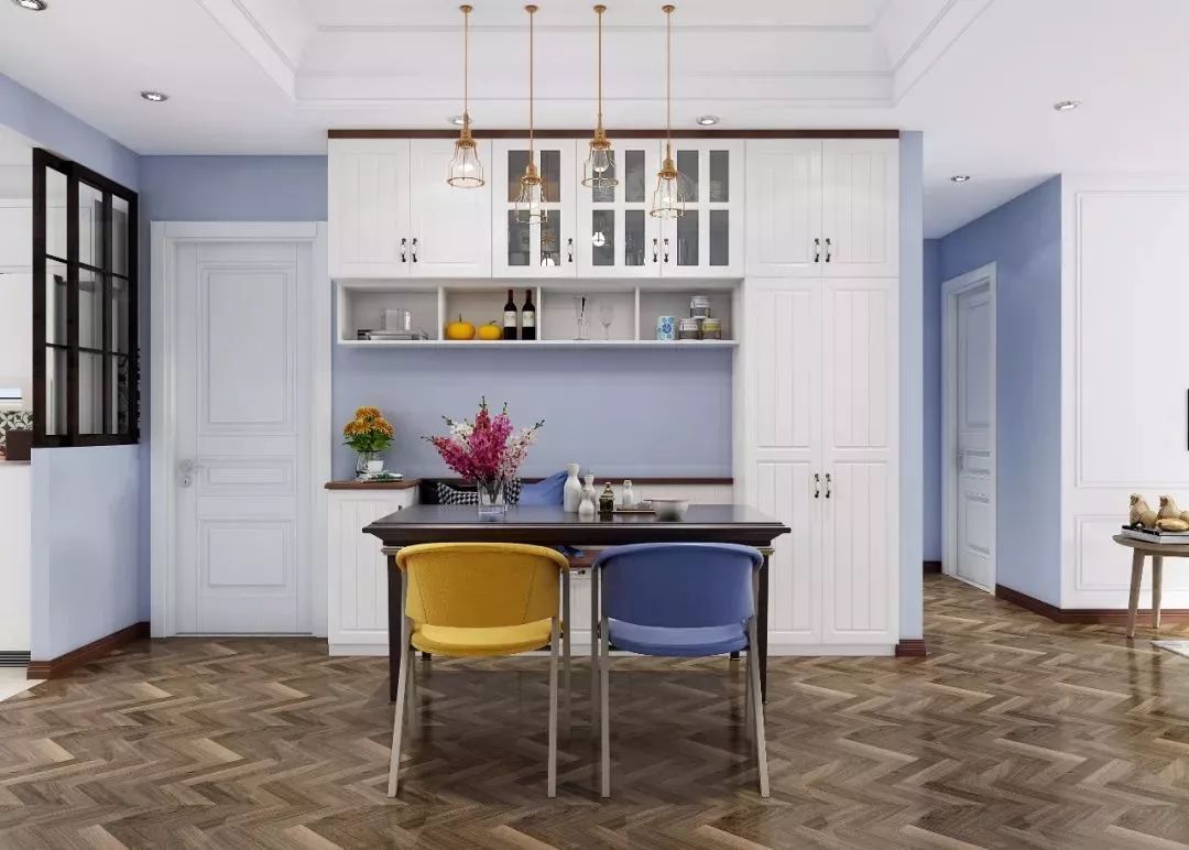 u型的餐边柜与卡座组合到一起,有效利用空间之外,还留出了充足的餐厅