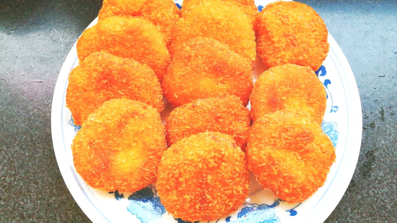南瓜饼这样做,香甜软糯,外皮酥脆,做法太简单了!