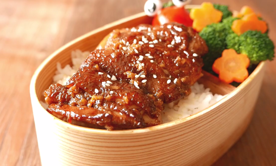 做一份蒜味照烧鸡扒饭,上班族这样做便当,同事都羡慕的不得了
