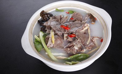 登封烩羊肉图片