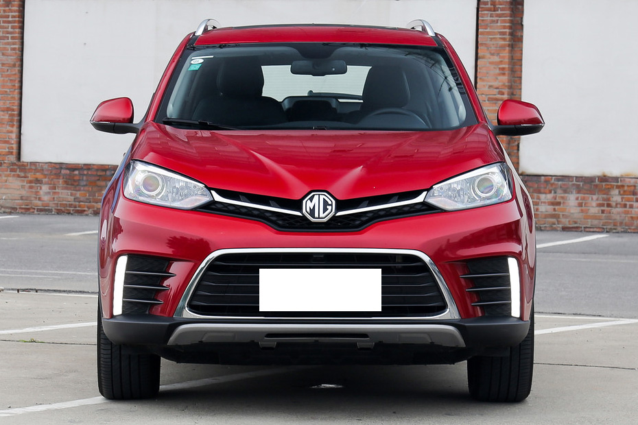 名爵gs外观时尚动感,内饰富有豪华感,指导价为9.88万起