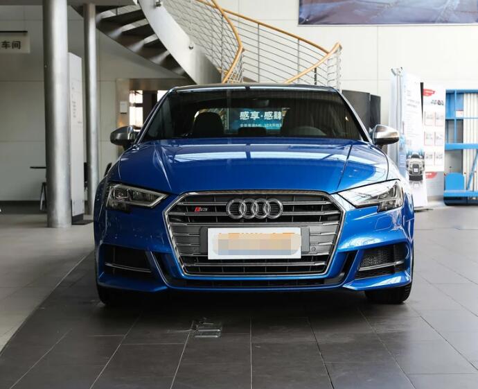奥迪s3 2017款 静谧美艳的雪邦蓝外观高清鉴赏