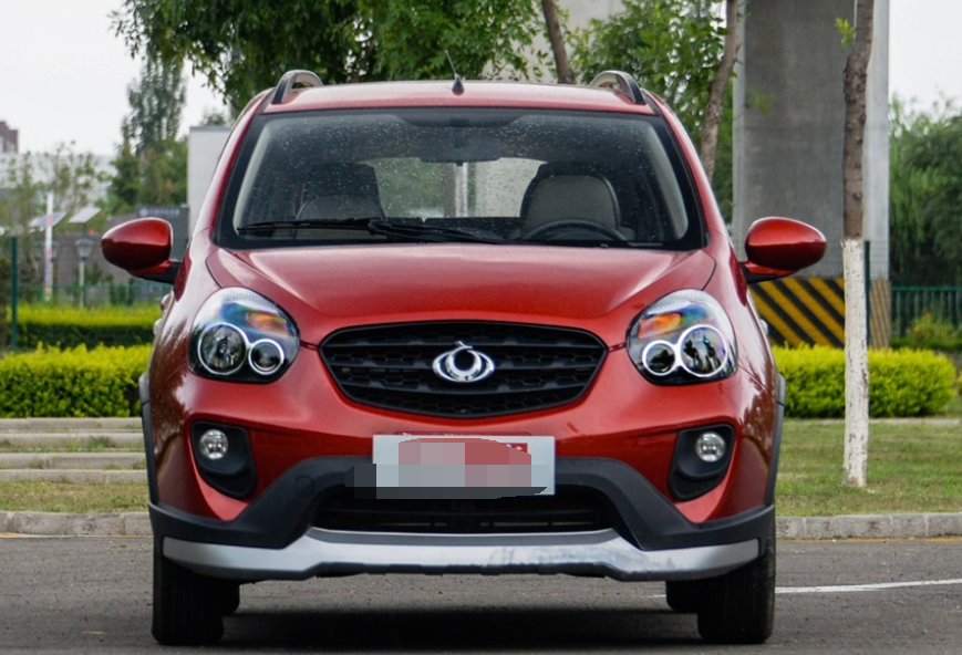 熊猫2016款 1.0l amt酷趣版鉴美,外形优雅,符合审美!