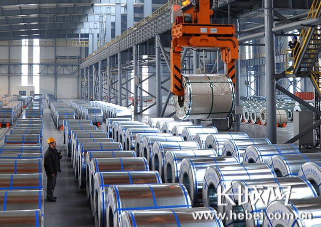 全球首卷最高强度级别薄板坯热成型汽车钢在河钢下线