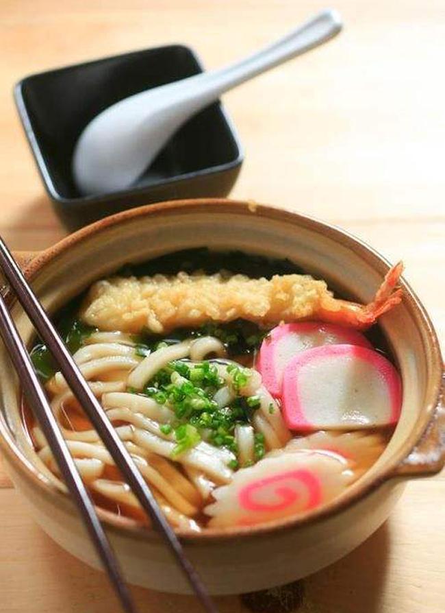 狐狸乌冬面与狐狸是这样的关系,经典乌冬面少不了这碗牛肉高汤