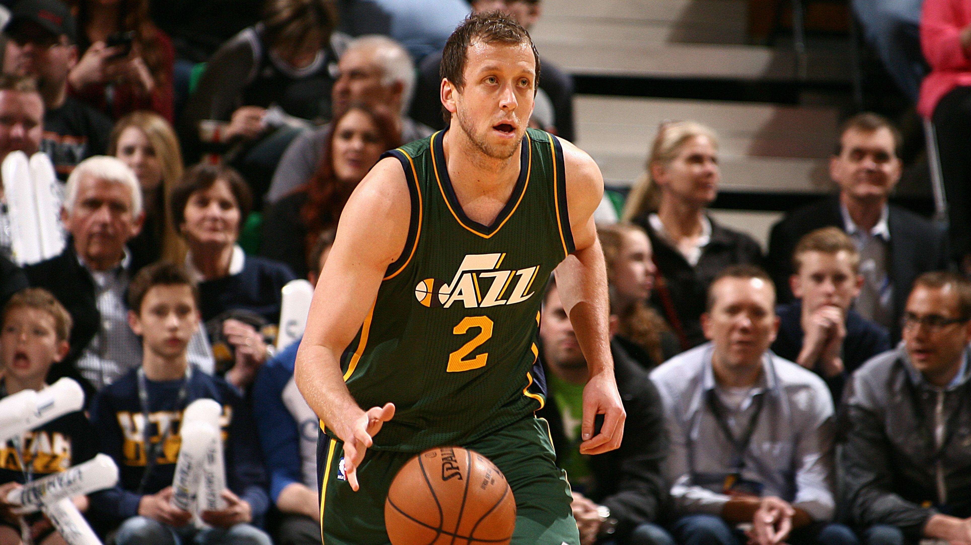 库里称赞乔·英格尔斯的三分球命中率:我们有很多共同点