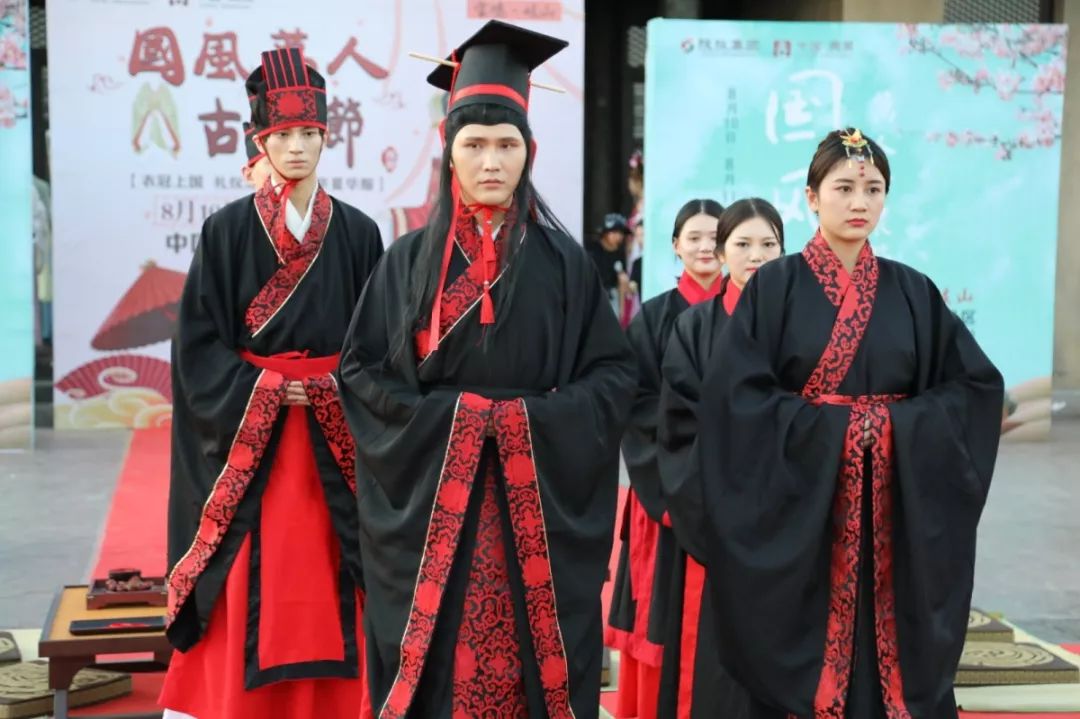 西周华服秀|一场行走在周原的"诗词歌赋"!