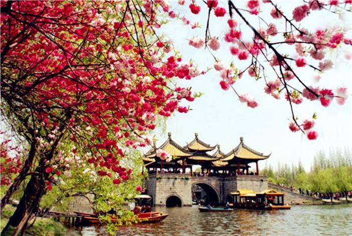 春风十里扬州路,烟花三月最美不过是扬州!