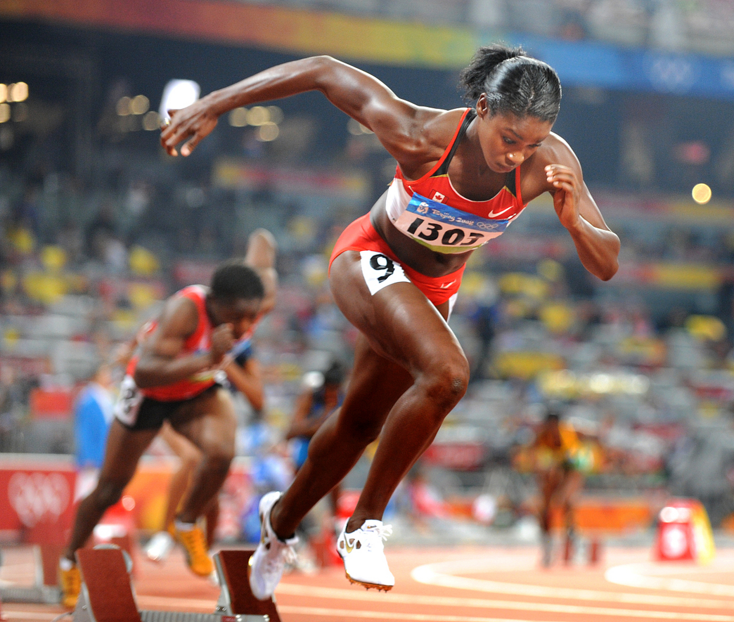 2021年哈里森在世界田径锦标赛上以12秒35的成绩创造了新的世界纪录.