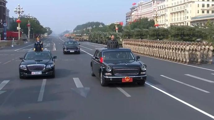 阅兵车牌号是1949和2019 网友:瞬间哭了!