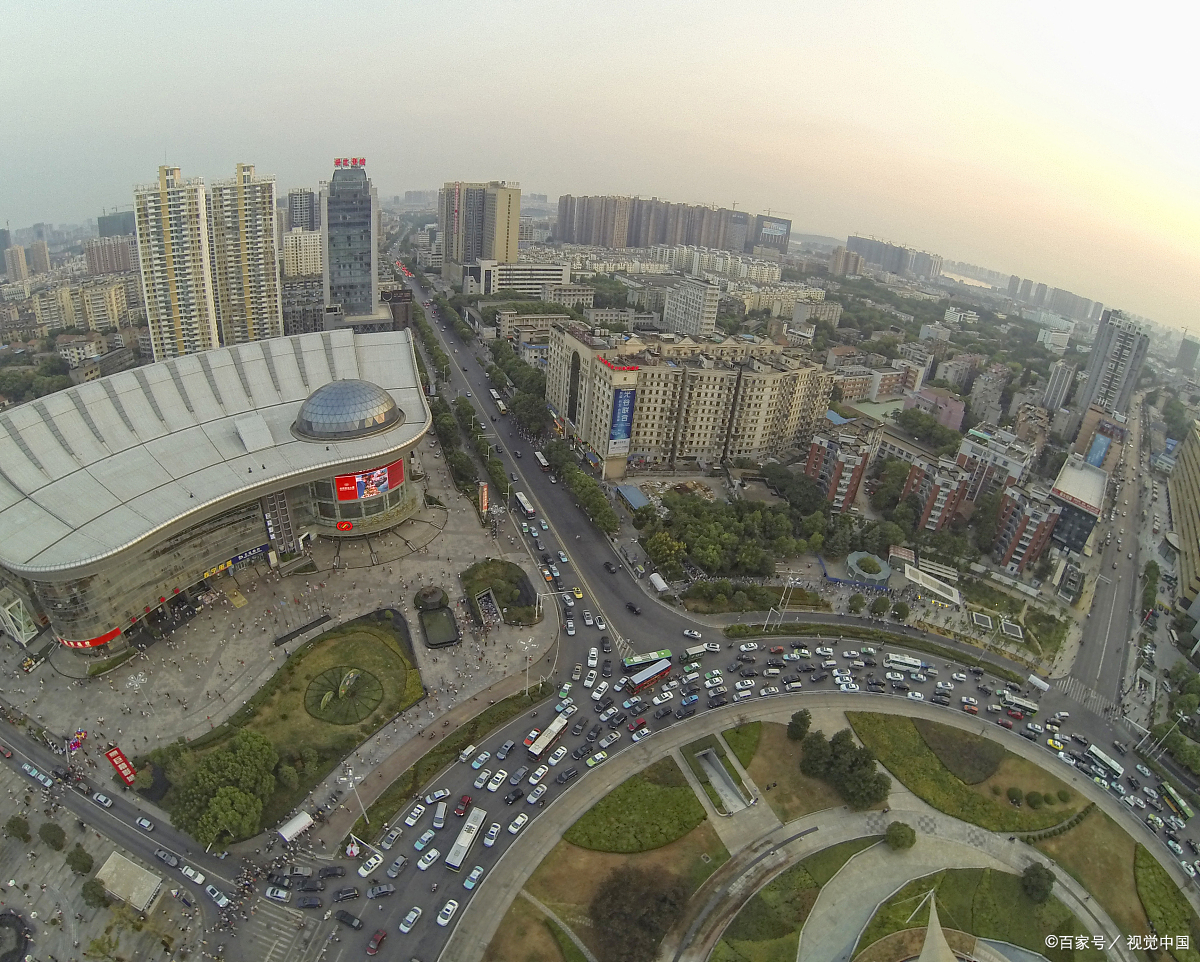 武汉鲁巷广场的光谷,光谷商圈重要组成,商业地标!