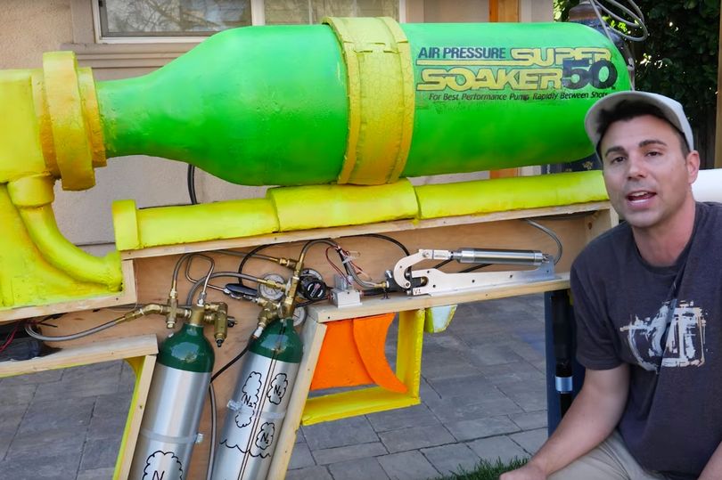 世界上最大的超级水枪,威力堪比轰炸机