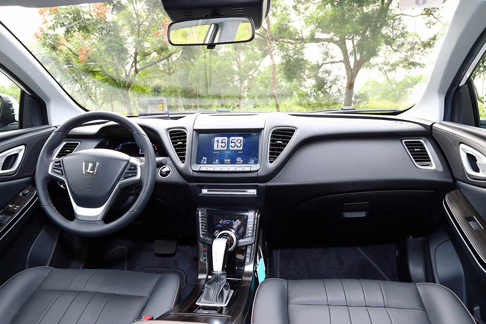 回忆当年试驾小改款纳智捷s5 turbo ecohyper 2.0l感受其操控乐趣