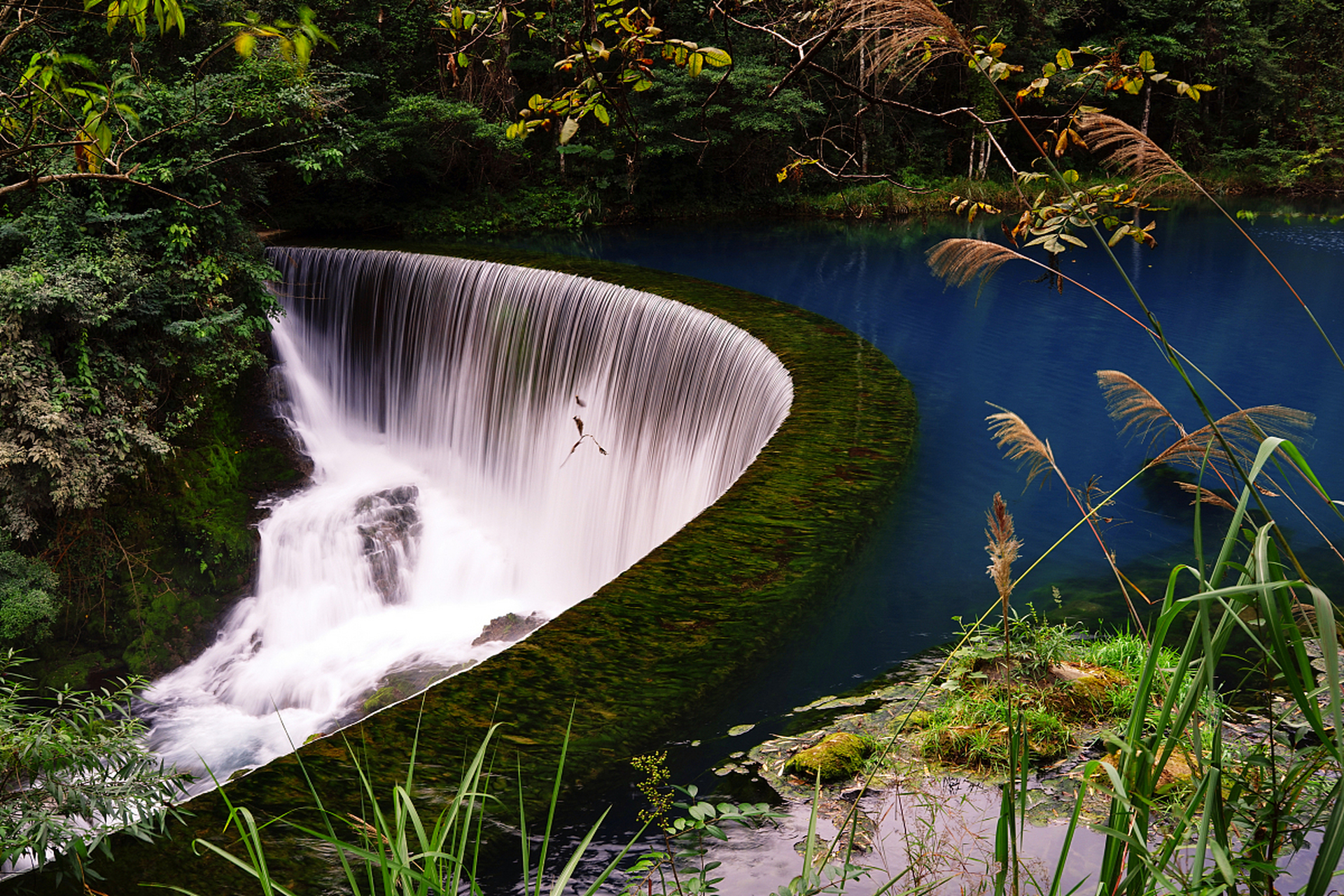 小七孔景区位于贵州省荔波县西南部,是中国最美丽的地方之一.