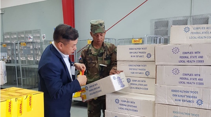 多米尼加华人支援抗疫的第七批物资已运往中国