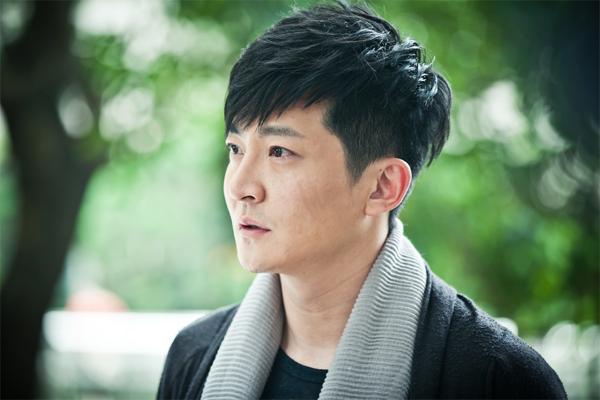 郭京飞的新剧将要上映,携手李念对抗姚晨,卡粉男变成妈宝男