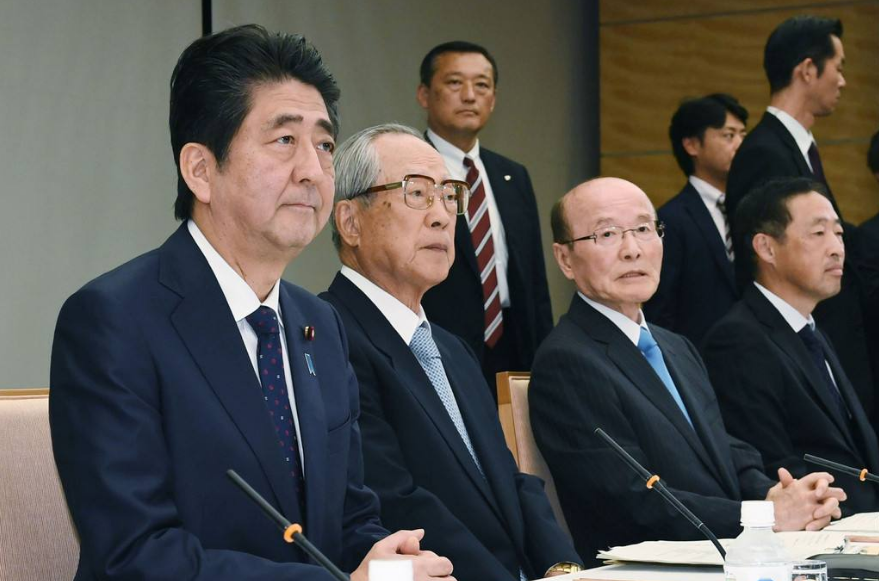 日本的首相和天皇谁的权力会比较大?答案可能和你想的不太一样