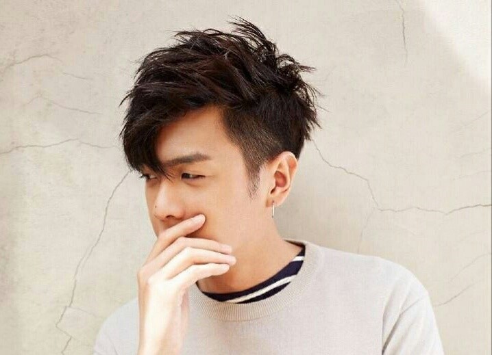 盘点那些有痣的男星,是否你的爱豆也有痣呢?来一看吧!