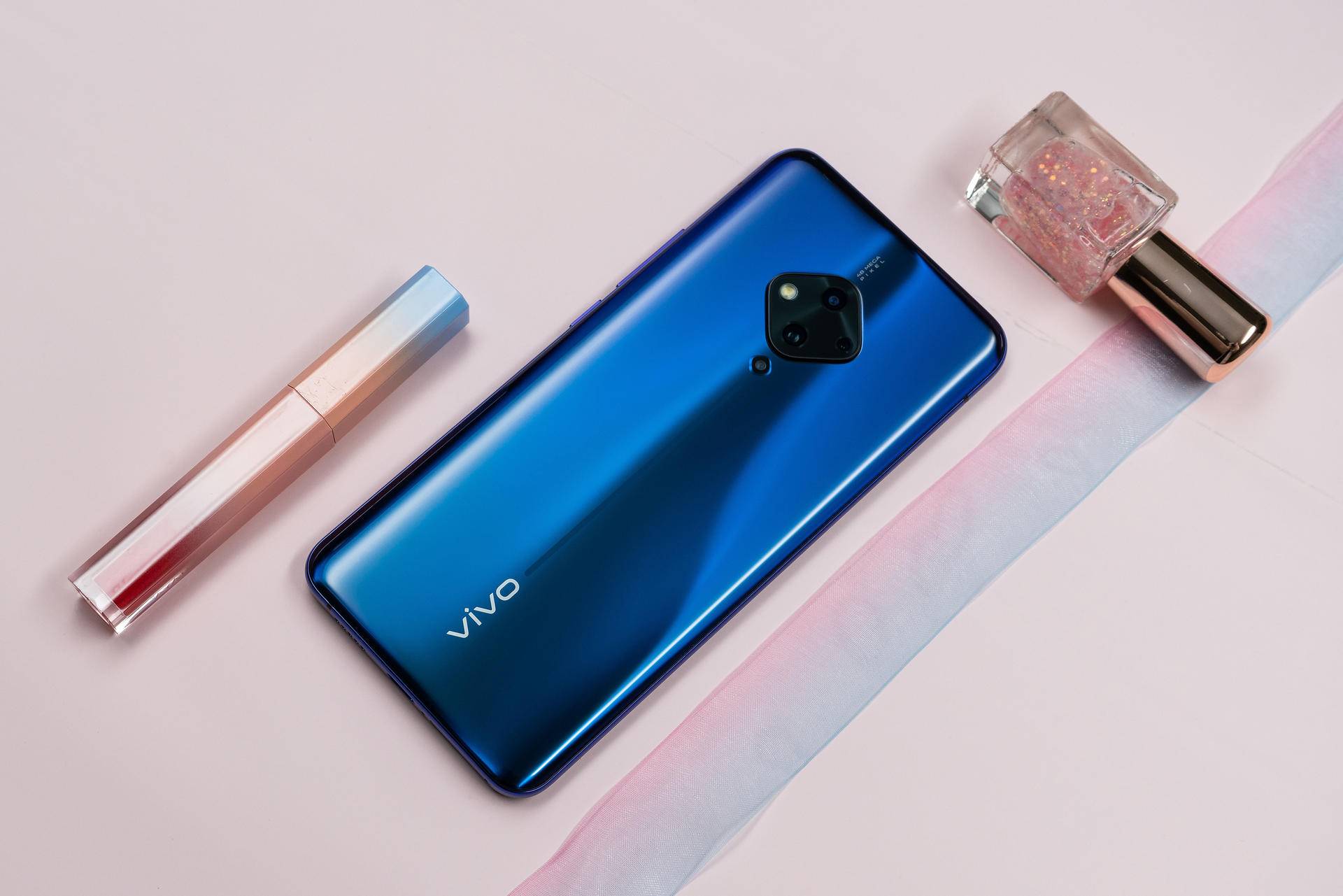 细腻美颜 全场景级后置相机 超美外观,一组vivo s5美图欣赏