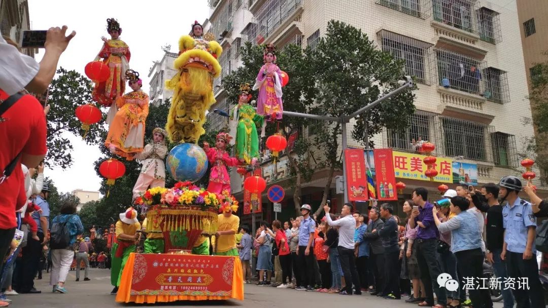 湛江赤坎百姓村年例大巡游盛典,百人穿令箭,飘色,精彩纷呈