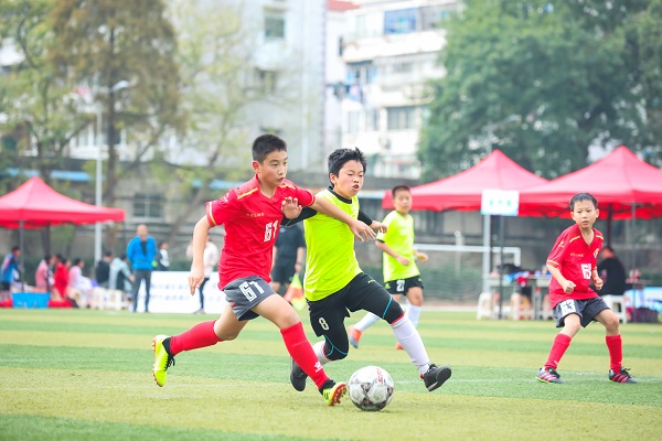 2019"杨思中学杯"上海青少年足球邀请赛成功举办