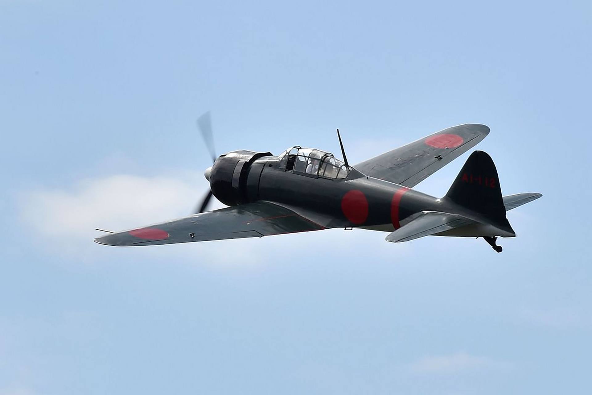 日本零式战斗机是日本帝国海军在二战期间使用的一款战斗机.