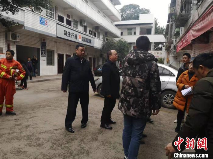 四川内江资中发生5.2级地震 成都重庆等多地震感强烈