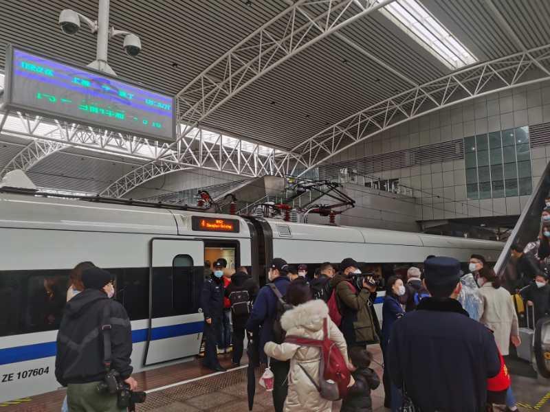 上海武汉列车开通!铁路上海站今起9趟列车恢复至武汉客运业务