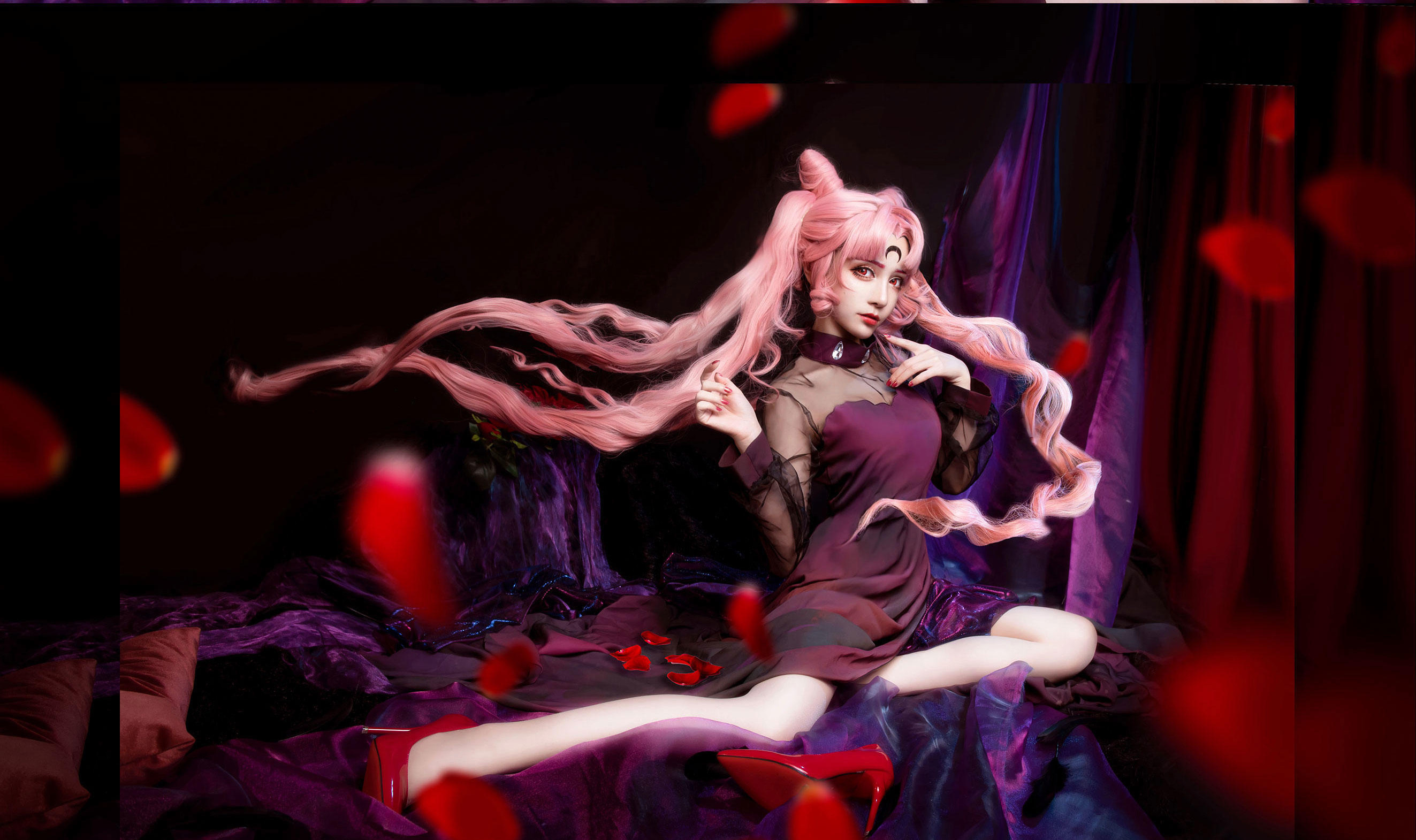 这组国人高颜值妹子cos的黑暗小兔!是不是有种惊艳的感觉呢?