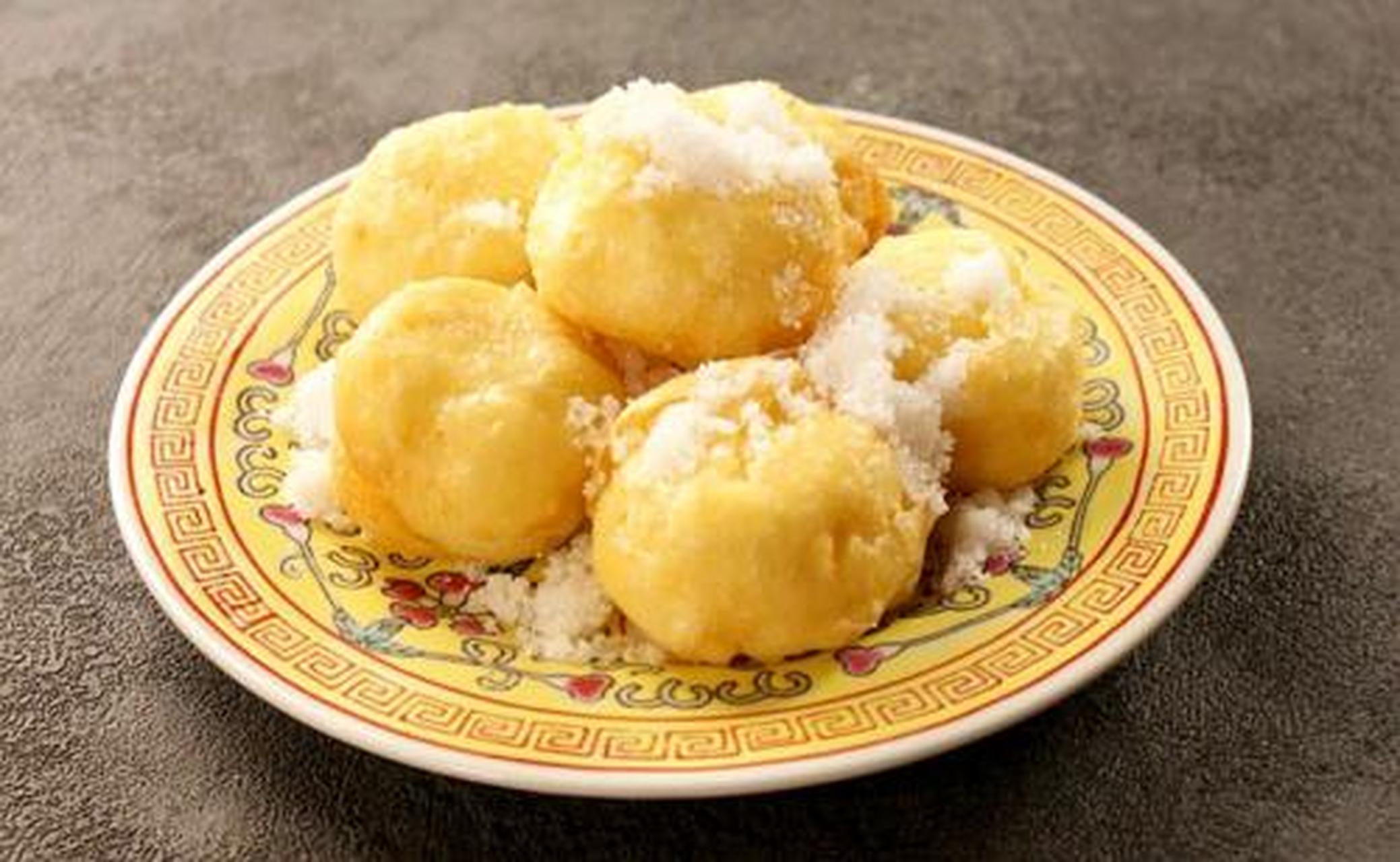 其主要食材有面粉,奶油,白糖,香浓美味,是北京人最喜欢的美食之一.