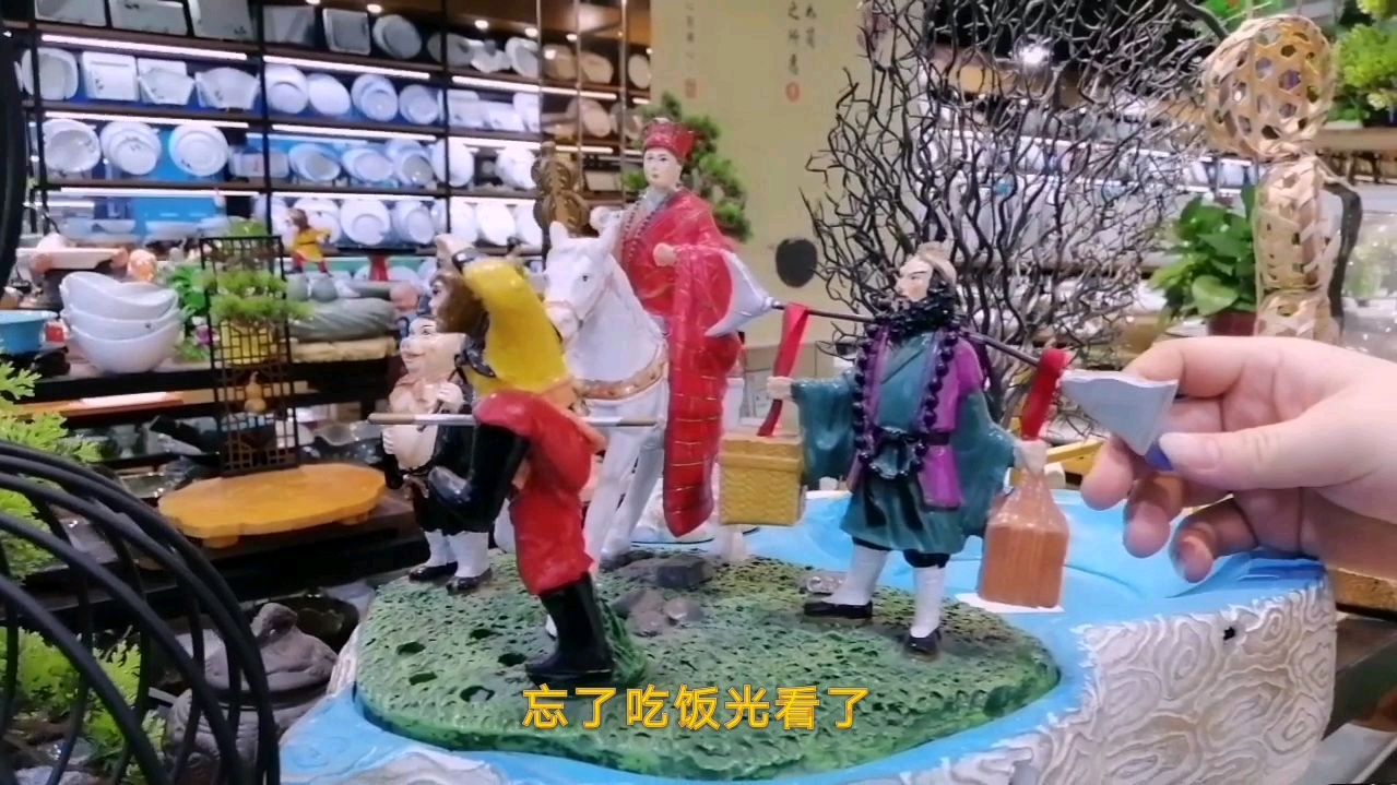 星级酒店大厨给菜品选餐具,做出国宴菜标准,曾经一桌菜卖25万!