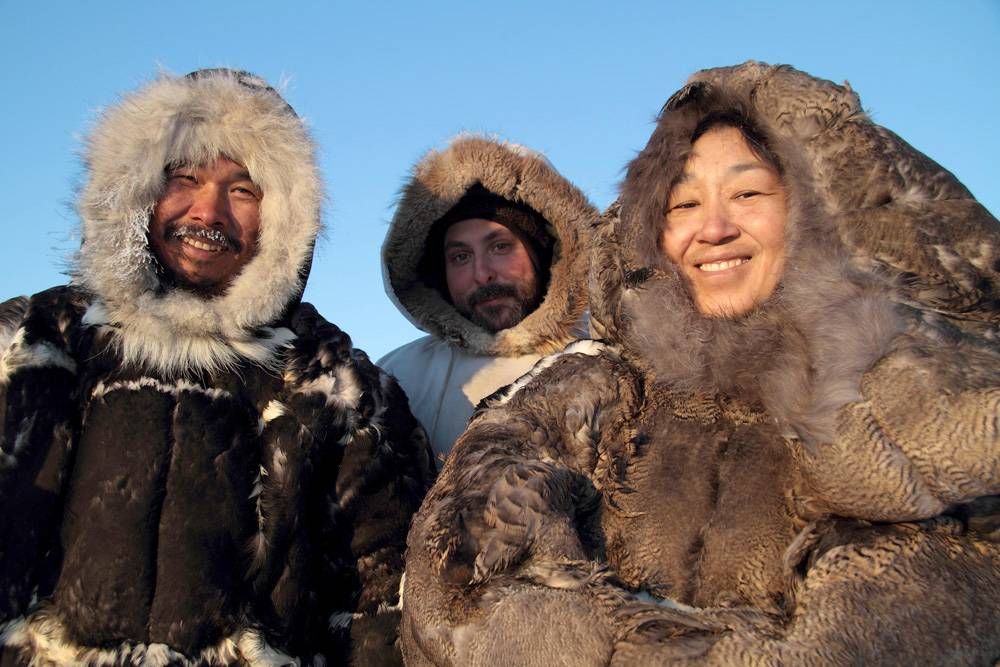 因纽特人住在雪屋里面不冷吗?