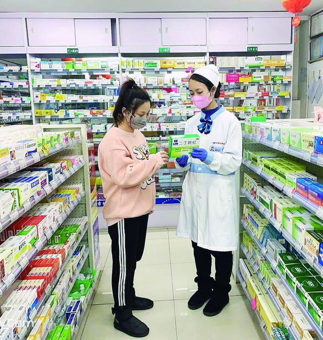 吉林大药房:员工坚守岗位 确保百姓药品供应