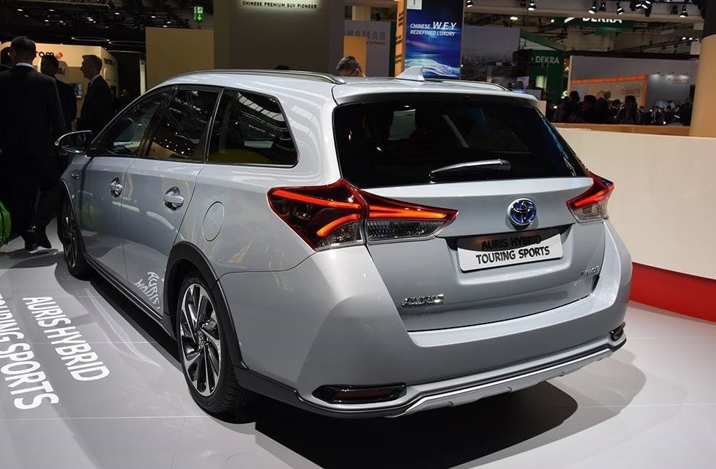 又一款日系旅行车,比朗逸气派,后排放倒可躺2个人