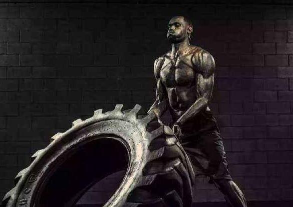 nba肌肉线条最完美的球员,第一实在让男人羡慕,詹姆斯不吃猪肉