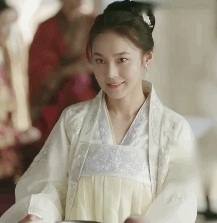 印塔变身如兰cp被吐槽太老,张露能否在《知否》中实现反转魅力?