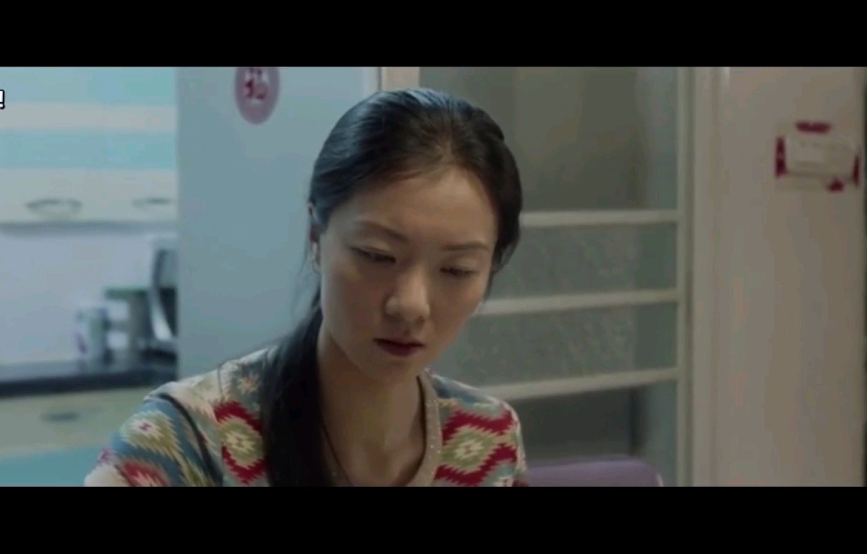 《下海》:巴黎的中国站街女,外国导演用她们的故事诠释了生活!