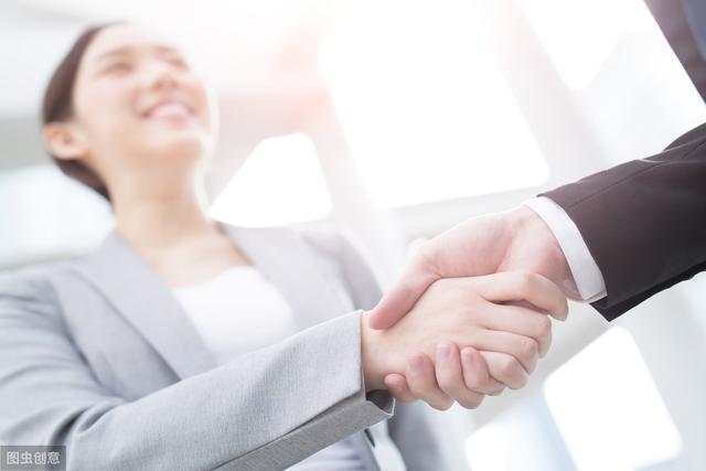 我是一名看上去很强势,实际并不强势的甲方对接人