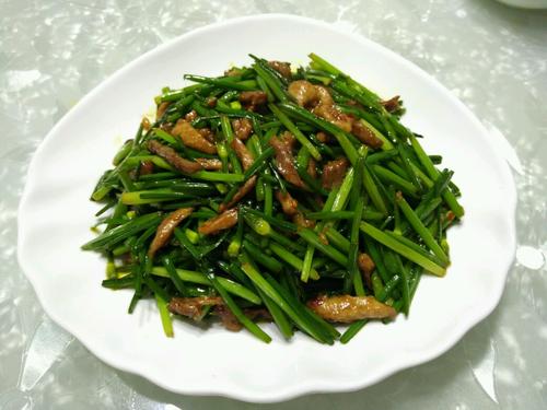 韭菜花炒肉丝的做法,简单好吃,宝妈赶紧动手试试 大家快来学习一下