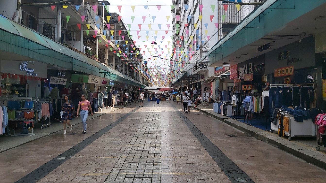 东莞常平商业步行街,当地最受欢迎的步行街