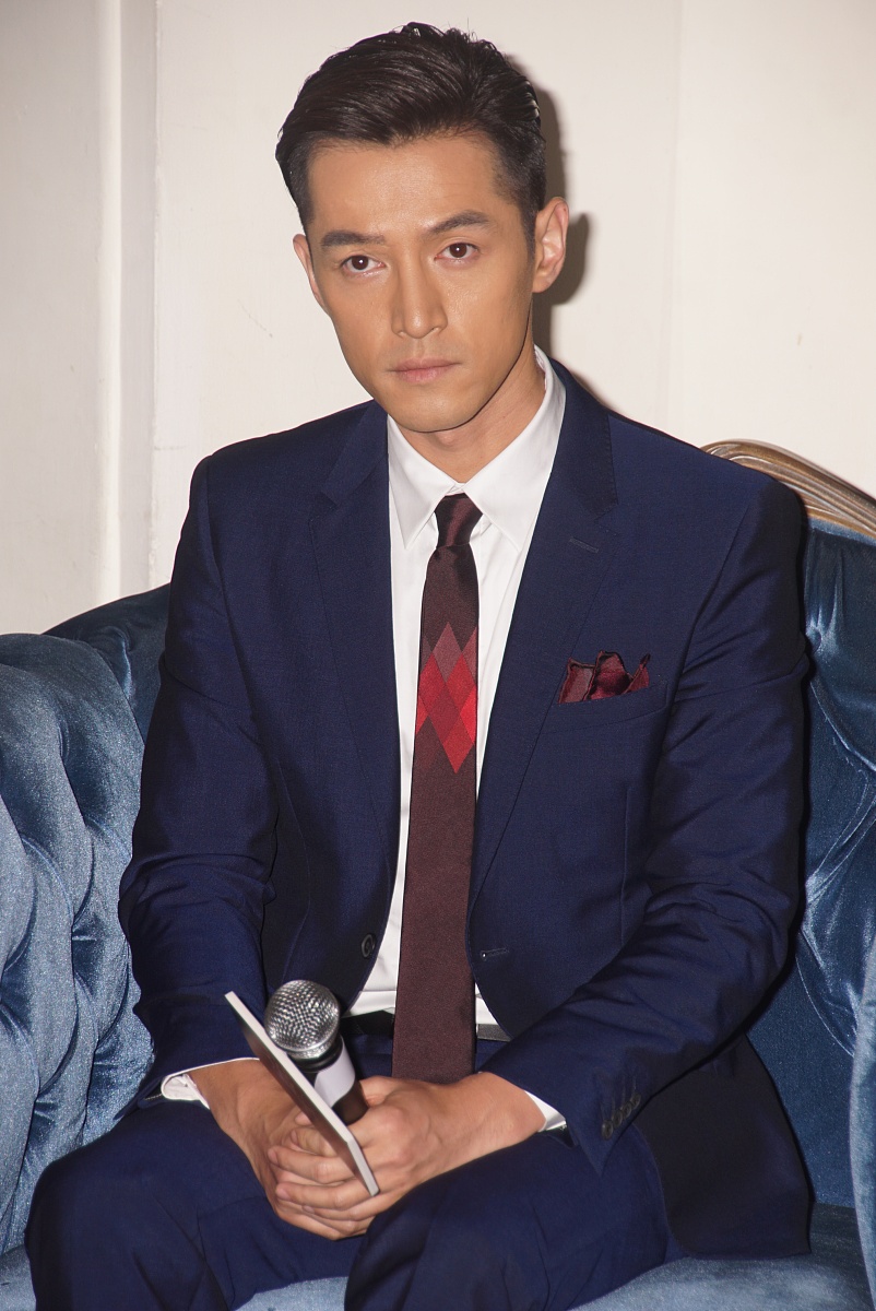 胡歌再演古装正剧引热议:从梅长苏到张居正,为何总在事业巅峰期隐婚?