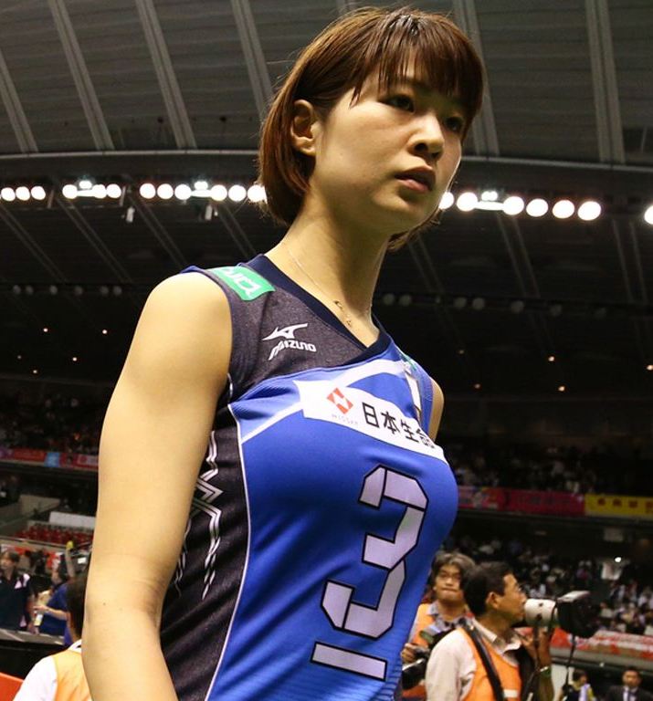 木村纱织身材有多好?身材不输卡戴珊,球衣穿出"3d效果"