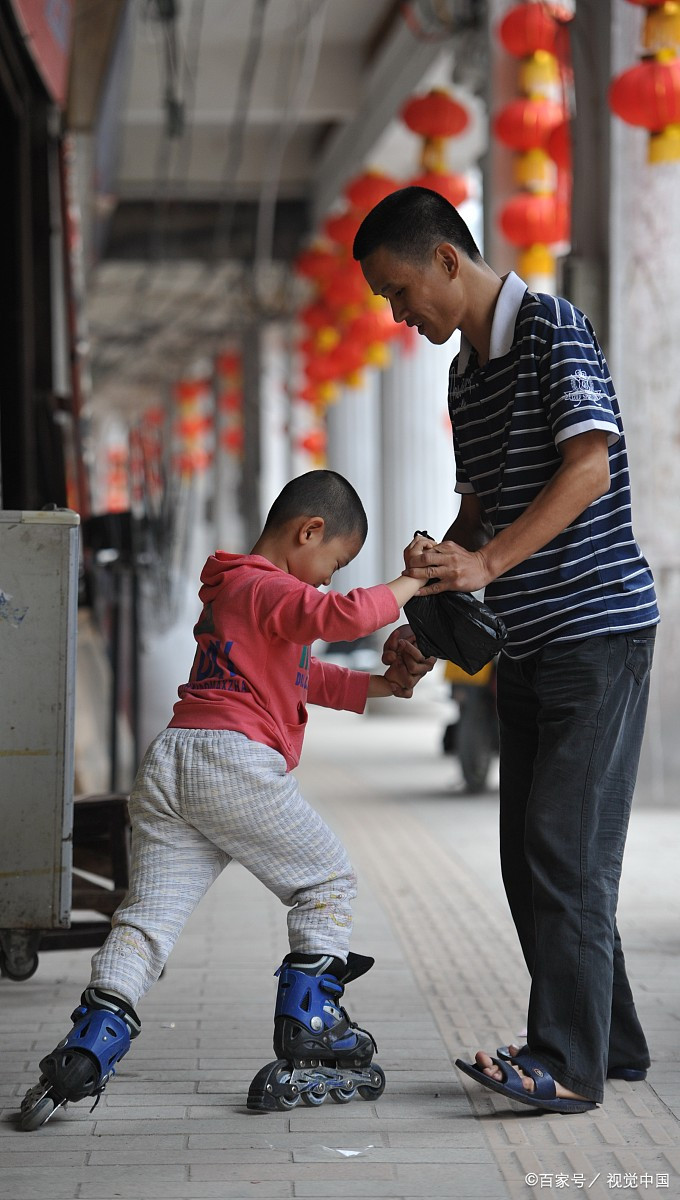 外孙跟孙子打架气得我上前打了外孙一巴掌当晚被女儿赶出家门
