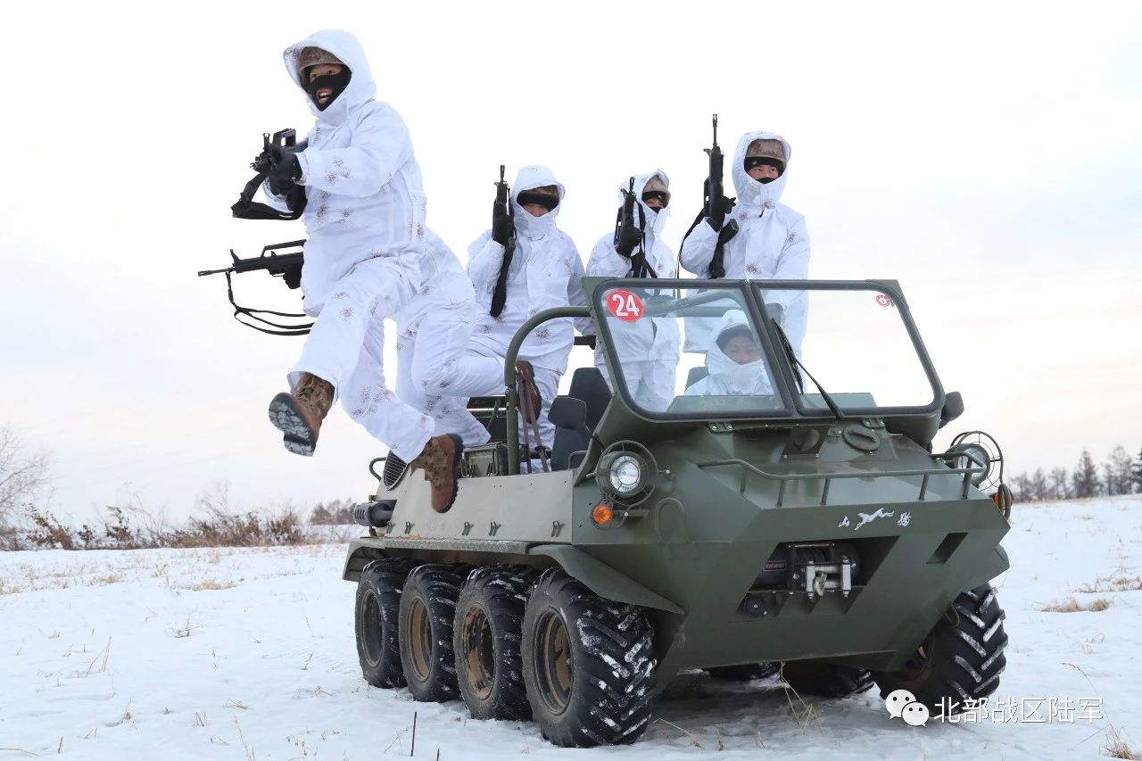 千里奔袭!这群"雄鹰"特种兵绝对够硬