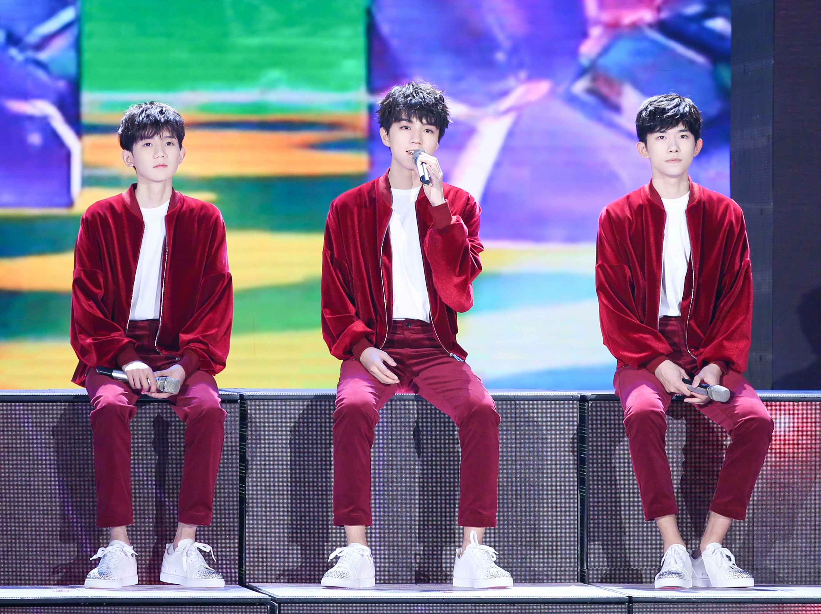 人民日报也追星,tfboys《喜欢你》是它唯一转载的节目