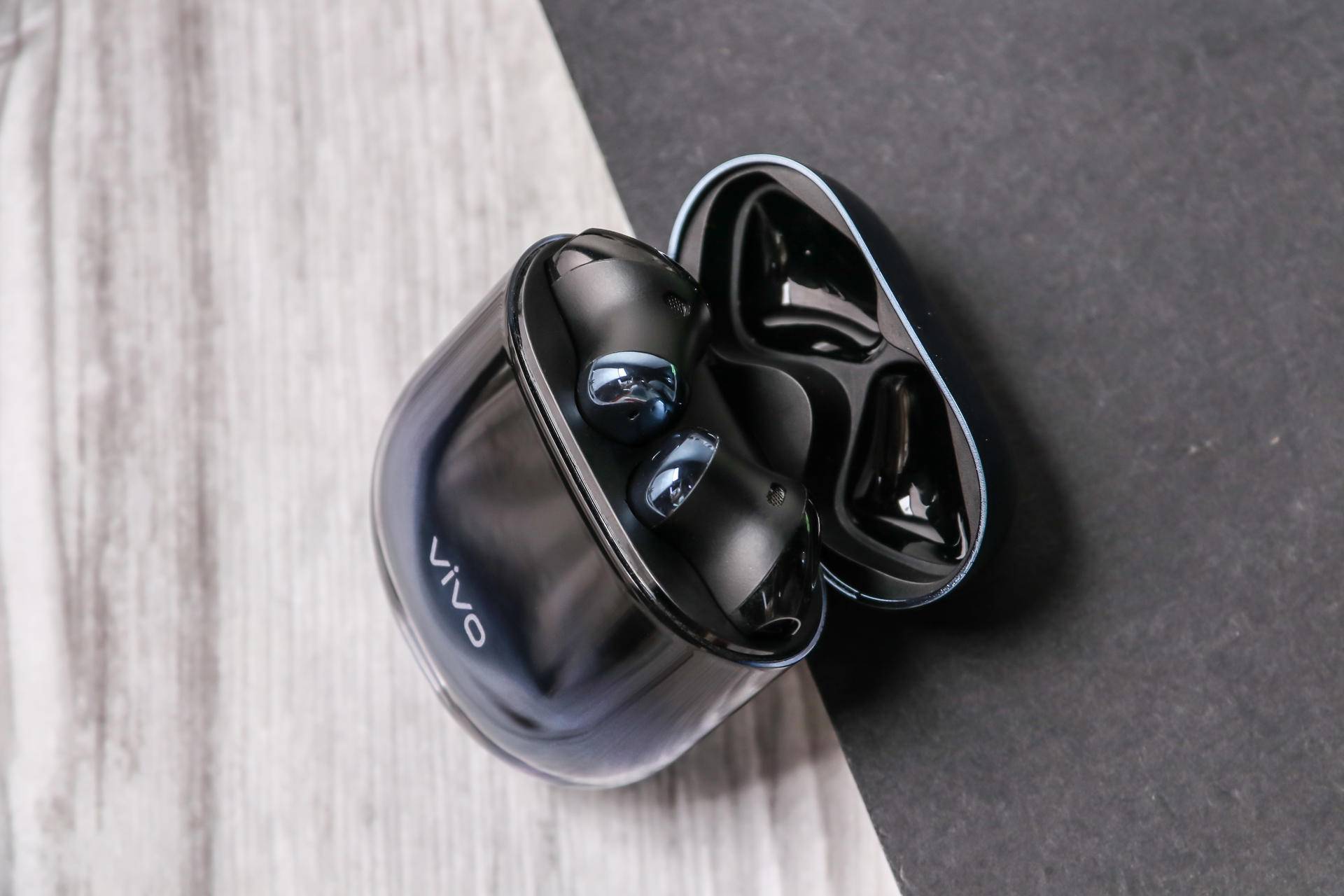 vivo tws earphone上手体验:设计已臻高端,交互超越airpods