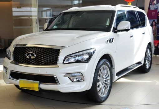 英菲尼克qx80白色,外观视觉冲击力强,是速度与美感的结合,线条也很不