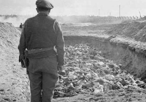 纳粹活埋俘虏,小女孩:叔叔,请将我埋浅一点,我怕妈妈找不到我