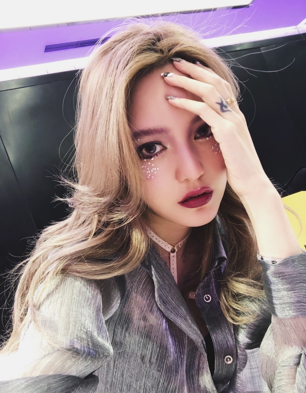 罗志祥女友周扬青晒美照,妆容魅惑很撩人